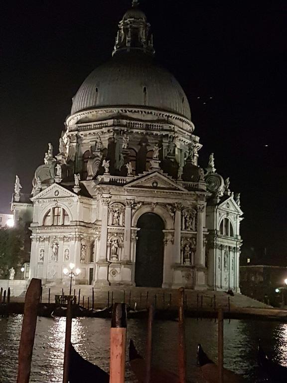 Friendly Venice Suites Εξωτερικό φωτογραφία